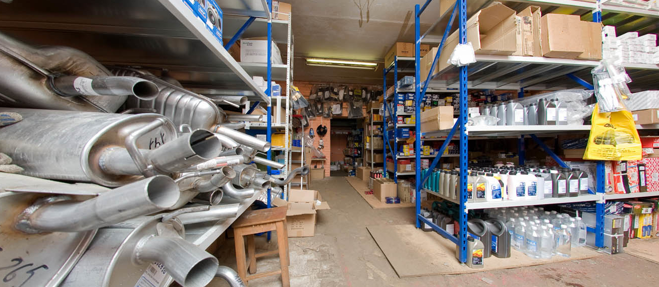 Склад запчастей 8