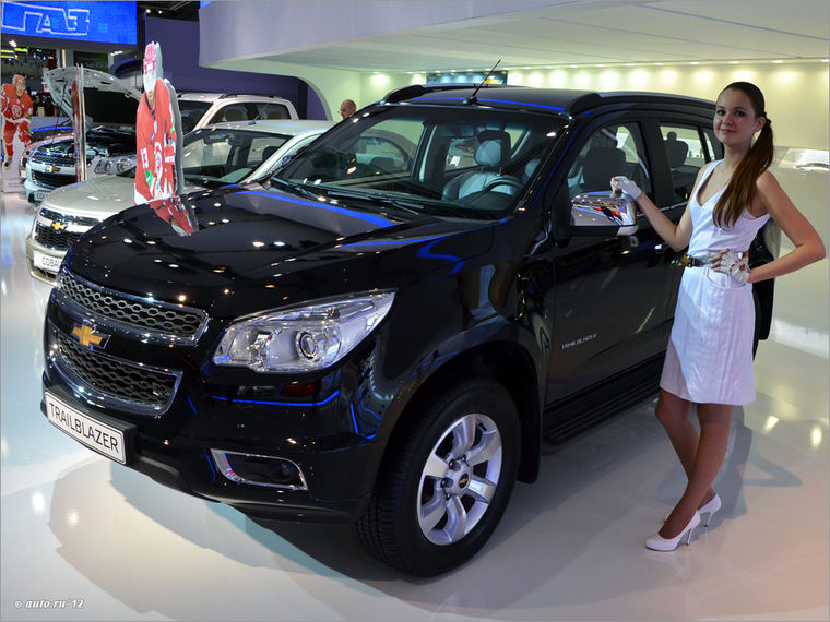 Chevrolet_Trailblazer_2_2012