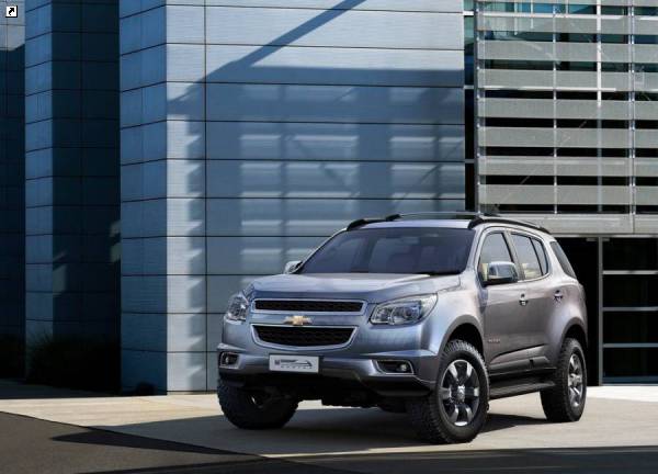 Chevrolet-Trailblazer_2012