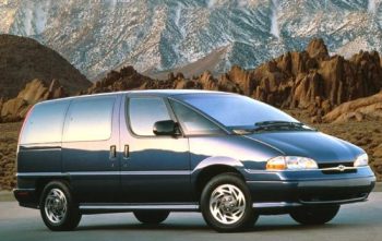 chevrolet_lumina_apv_1